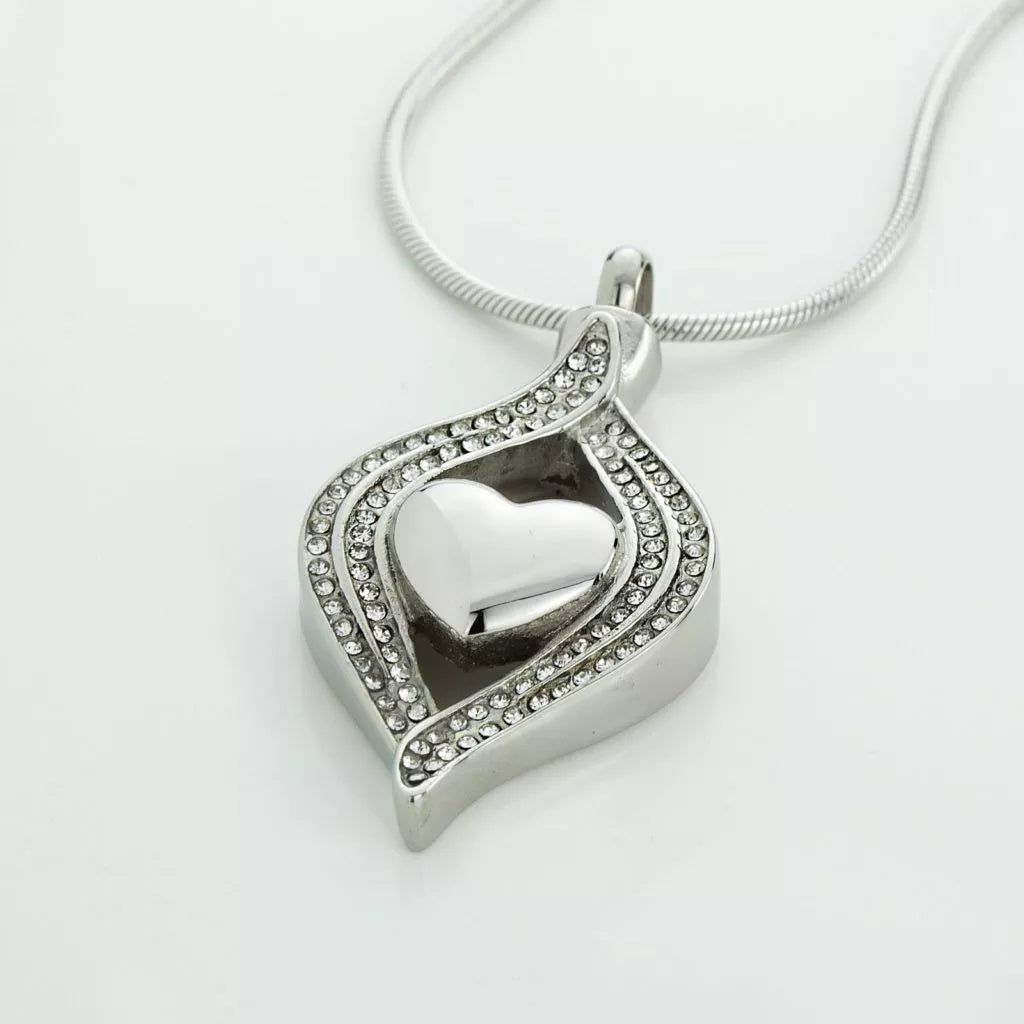 Ash pendant - Heart-shaped inlaid with Zirconia stones