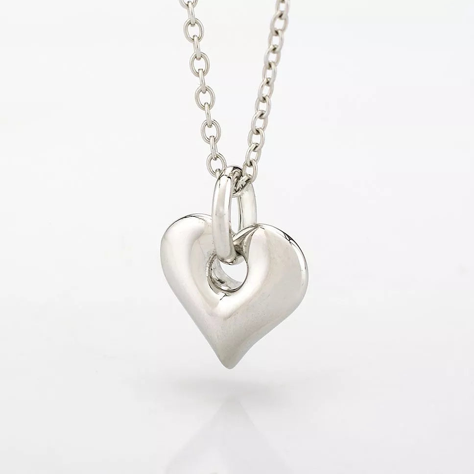 Silver ash pendant - open heart